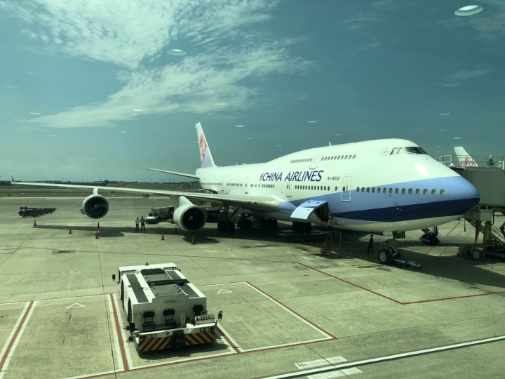 2018/08 中華航空 深圳航空 TPE-CAN-WUX-TPE 出差行