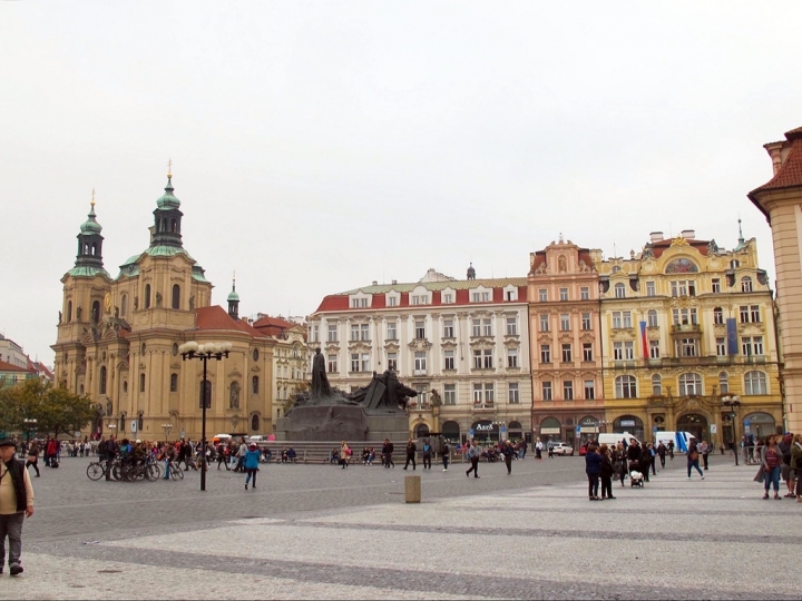 【Czech．走跳】慢遊布拉格舊城廣場、天文鐘、火藥塔、猶太區與露天市集