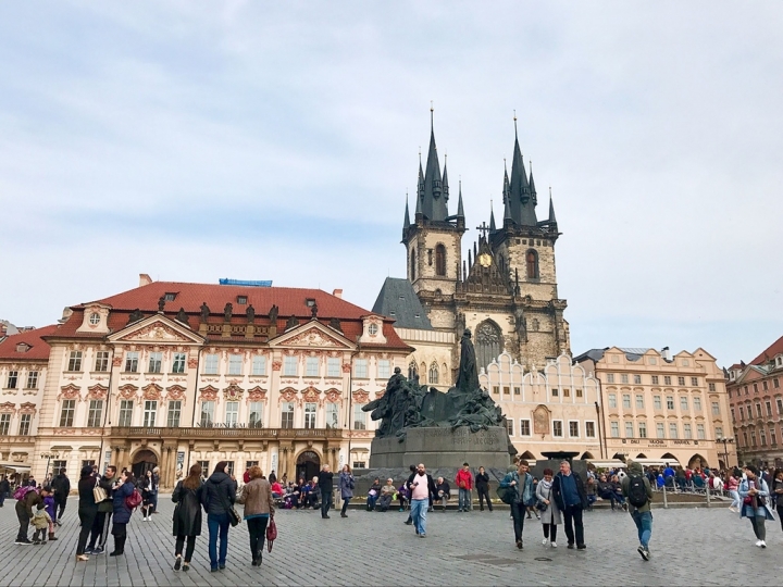 【Czech．走跳】慢遊布拉格舊城廣場、天文鐘、火藥塔、猶太區與露天市集