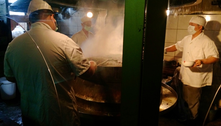 [台北市-捷運行天宮站]唐宮蒙古烤肉涮羊肉餐廳-為鹿肉而來，因牛肉驚豔，涮羊白肉經典，蒙古烤肉豪邁！