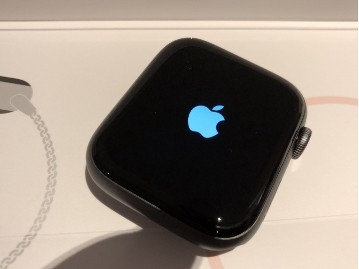 港版Apple watch 4 LTE 先衝了！（+小開箱