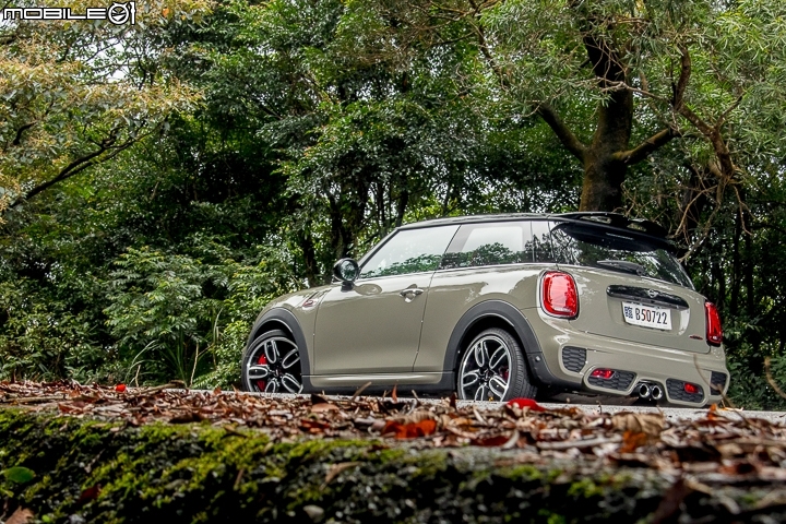 MINI John Cooper Works試駕報導 標準的Fun Car!