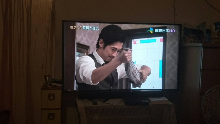 【KOLIN 歌林】55吋 電視 FHD 液晶顯示器+視訊盒 (KLT-55EVT) 不專業開箱