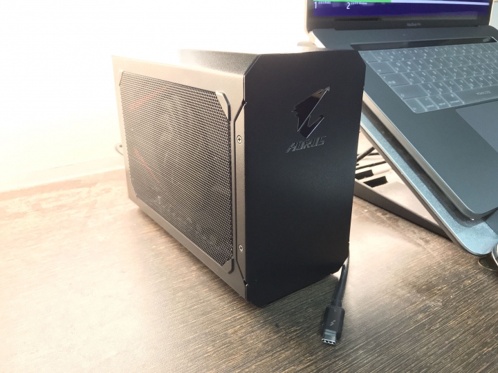 [開箱］2018 15”MBPr(TB)+AORUS GTX1070 gaming box