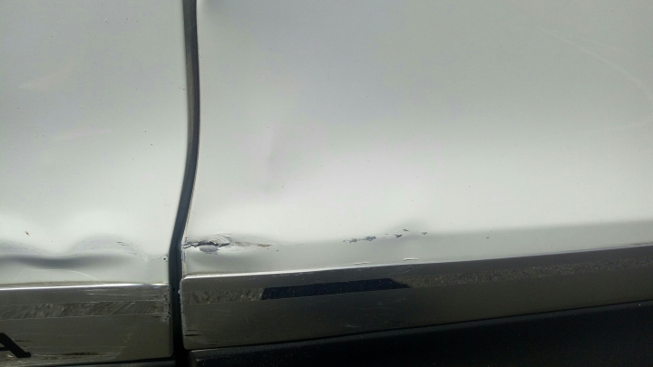 車門板金+烤漆價格