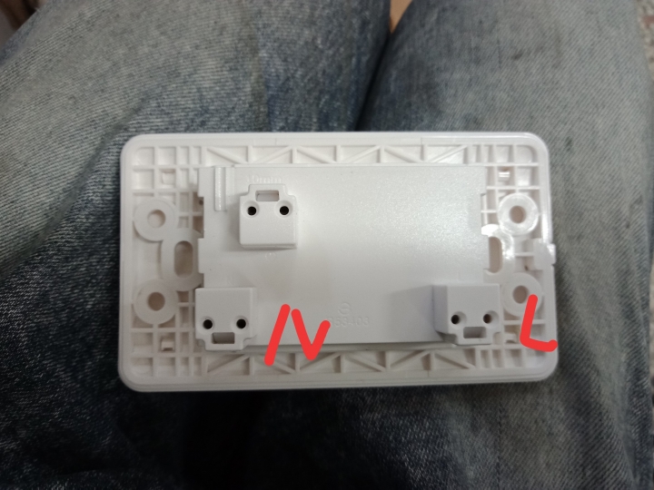 求助：插座如何接3個，請高手幫忙