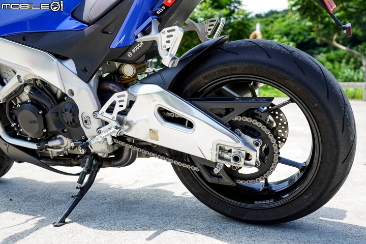 aprilia Tuono V4 RR 試駕 跑車靈魂裸裝上路