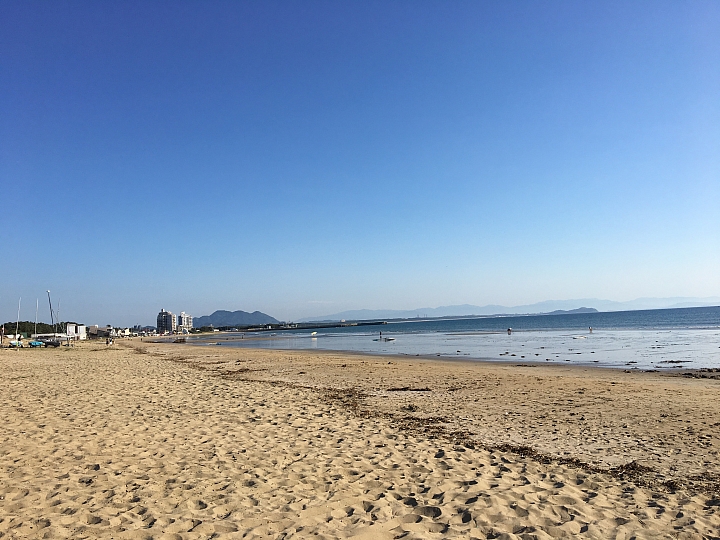 【日本福岡推薦】倪倪愛旅遊之日本福津市宮地浜海水浴場光之道沙灘