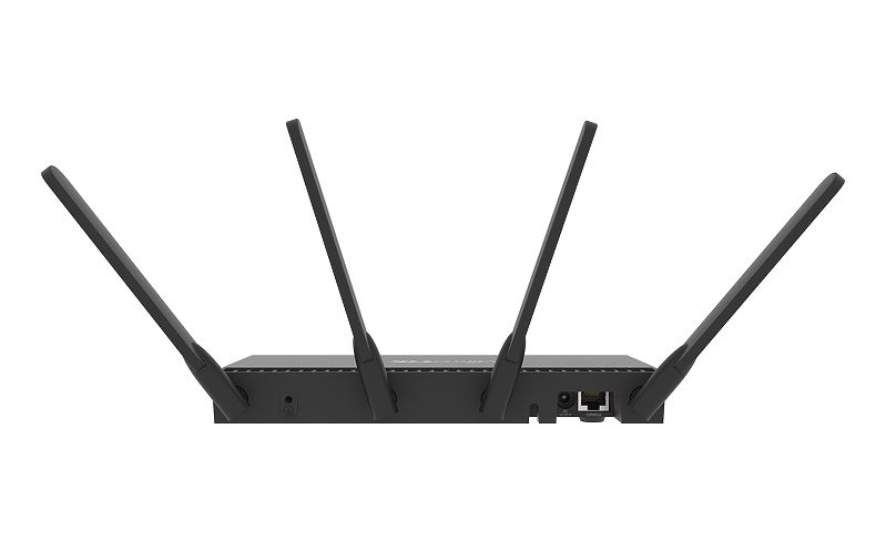 Mikrotik 新發表一款無線網路器材，看起來頗威SFP+ 10Gbps interface，PoE in 802.3af/at