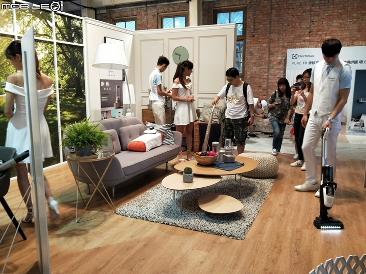 【伊萊克斯活動體驗】PURE F9滑移百變吸塵器聰明伸縮百變金箍棒