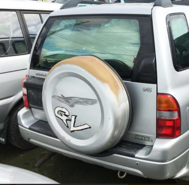 查詢 Grand Vitara 車燈型號