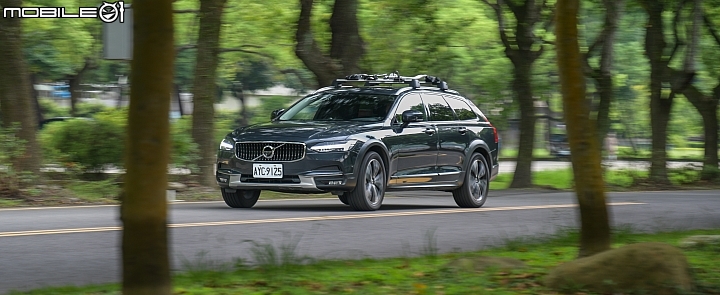 Volvo V90 Cross Country D5 Pro享受全能跨界頂級饗宴