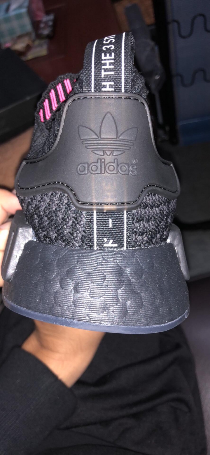 nmd r1 primeknit black 跪求驗真假