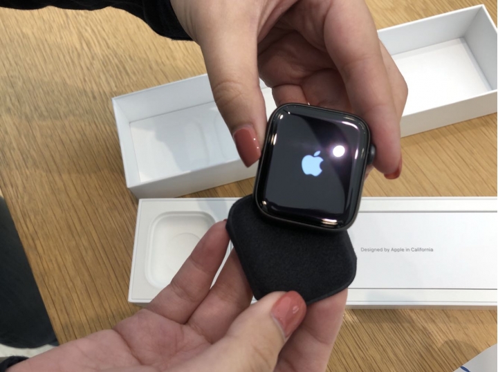 「陸版」Apple watch series 4 LTE版簡單開箱試用