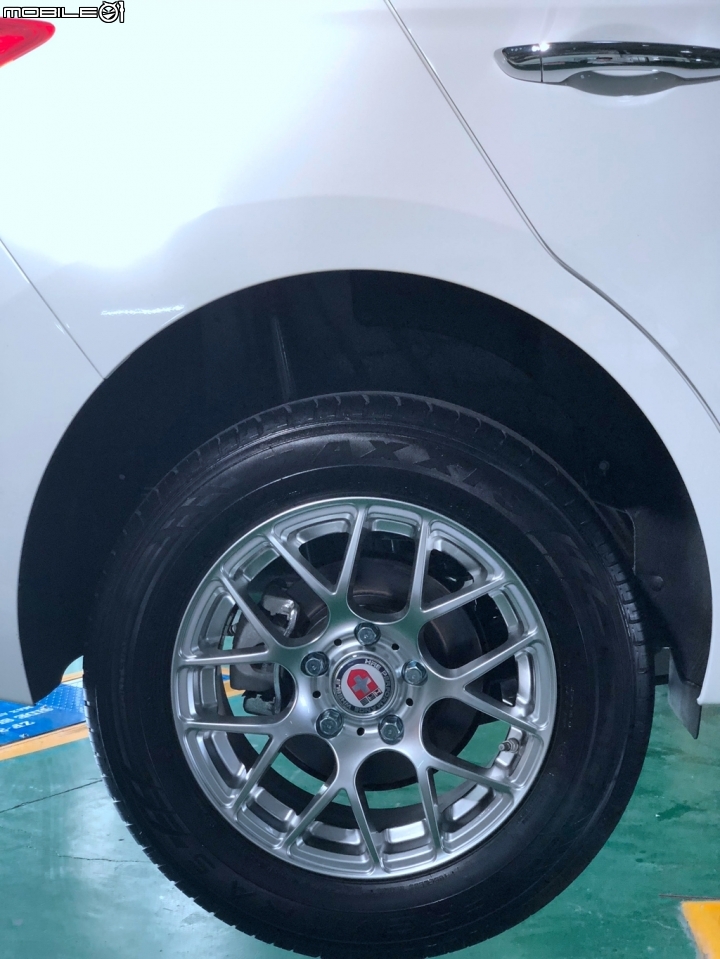 [開箱] 意料之外的Super Elantra 1.6 豪華版-購車心得