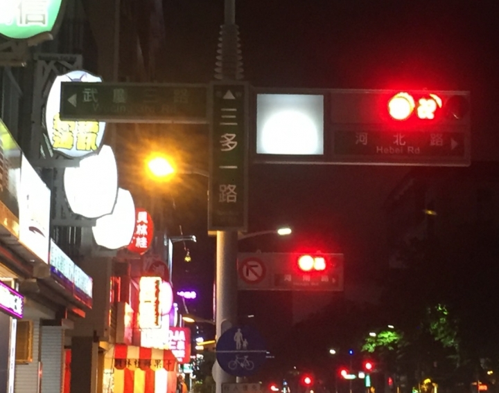 高雄路燈品質