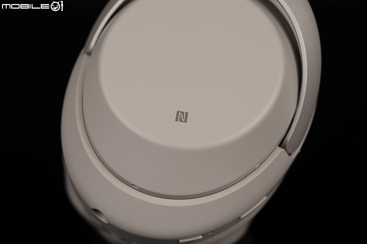 Sony WH-1000XM3 無線降噪耳機 輕量化與降噪效果提升