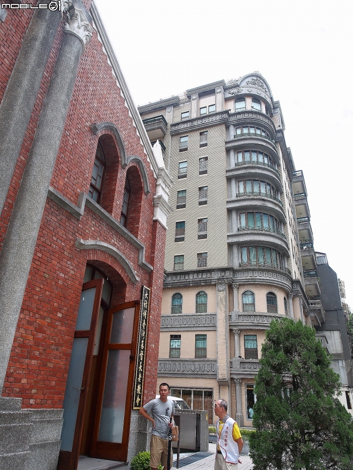 臺北市 大同區 台灣基督長老教會大稻埕教會 -- 轉角遇見老教堂