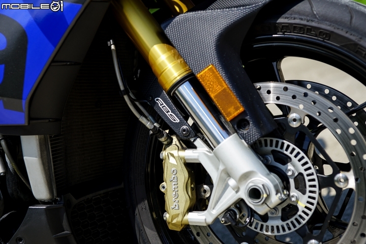 aprilia Tuono V4 RR 試駕 跑車靈魂裸裝上路