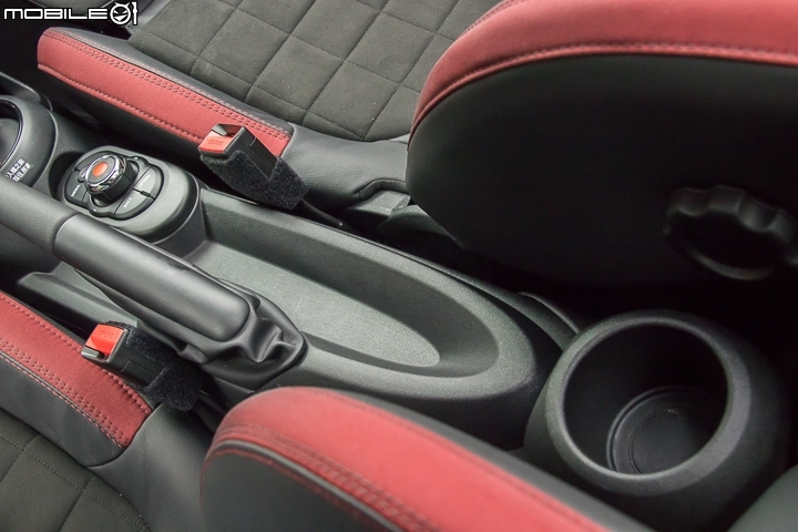 MINI John Cooper Works試駕報導 標準的Fun Car!