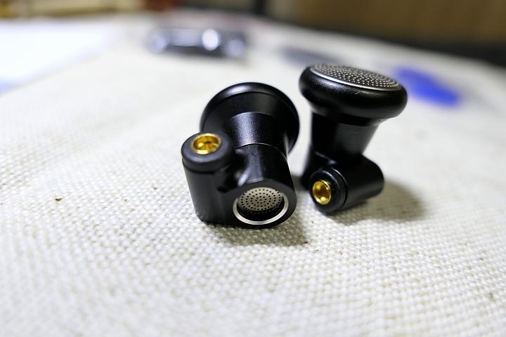 [開箱評測]BGVP DX3s 耳塞式耳機～可換線的耳塞耳機哦！