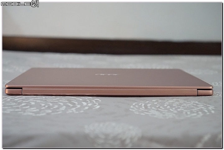 【開箱分享】上學去! Acer Swift 1 SF114-32 14吋 筆電 (粉紅櫻)