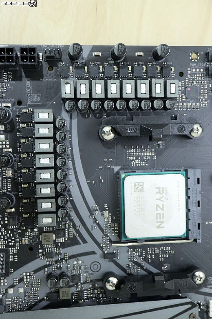 [開箱] RGB 風格整合，華擎 AMD X470 Taichi 太極