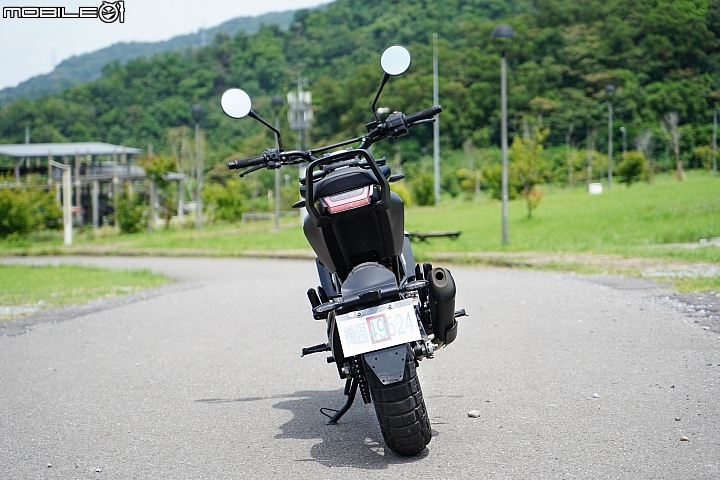 HUSQVARNA SVARTPILEN 401 百年車廠的前衛新作
