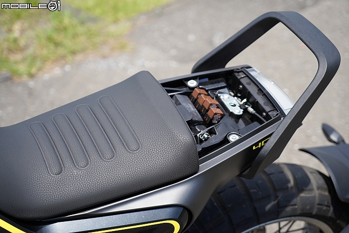 HUSQVARNA SVARTPILEN 401 百年車廠的前衛新作