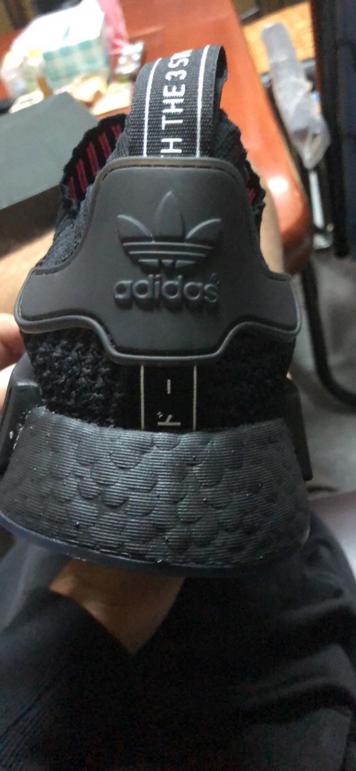 nmd r1 primeknit black 跪求驗真假