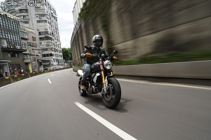 DUCATI SCRAMBLER 1100 Sport 公路硬漢全面進化