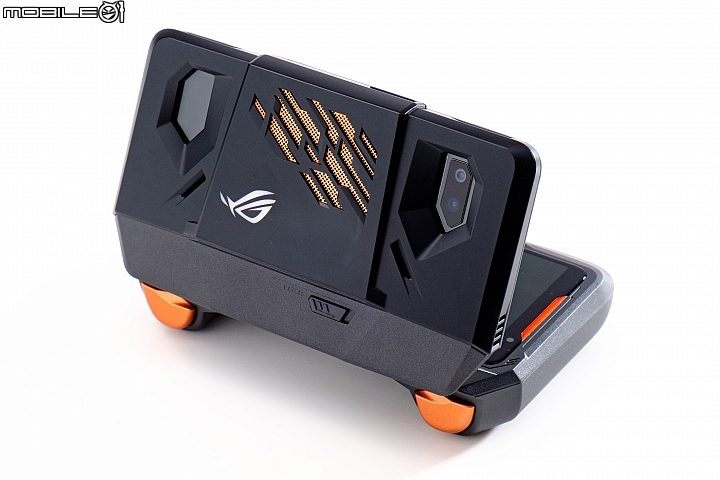 ASUS ROG Phone 9/20開賣！單機26,990元起、配件大全套6萬有找