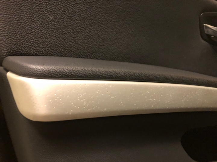 開老箱 - BMW 323I E90 十年二手車整理全紀錄