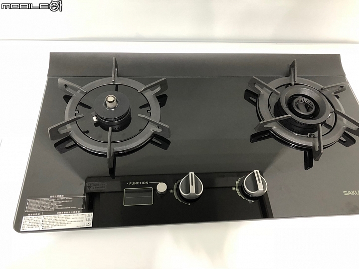 跟著吉吉看展覽 :  台中文化創意產業園區, 2018台灣設計展 : 軟:硬台灣設計展