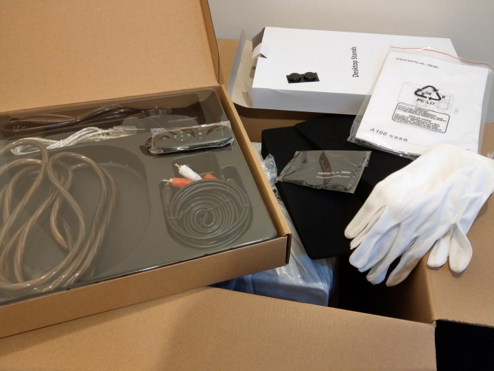 Edifier AIRPULSE A100 不專業開箱與聆聽心得