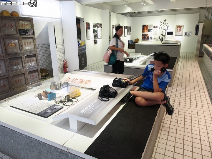 新北市 瑞芳 猴硐貓村-- 想找貓兒療癒的，請來這裡!