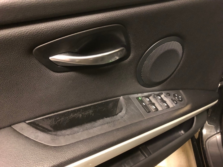 開老箱 - BMW 323I E90 十年二手車整理全紀錄