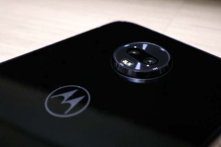 Motorola Z3 Play 開箱