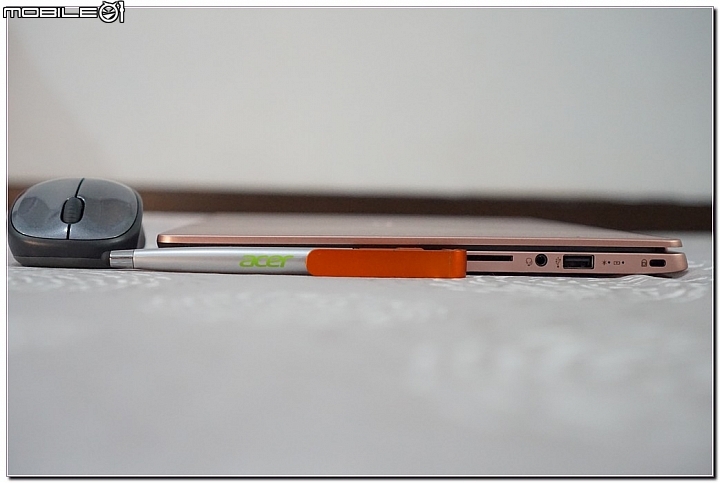 【開箱分享】上學去! Acer Swift 1 SF114-32 14吋 筆電 (粉紅櫻)
