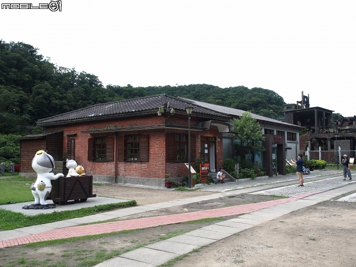 新北市 瑞芳 猴硐貓村-- 想找貓兒療癒的，請來這裡!