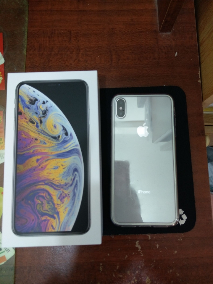 iPhone Xs max 256g開箱