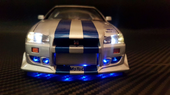 Aoshima Nissan R34 C-west 1/24