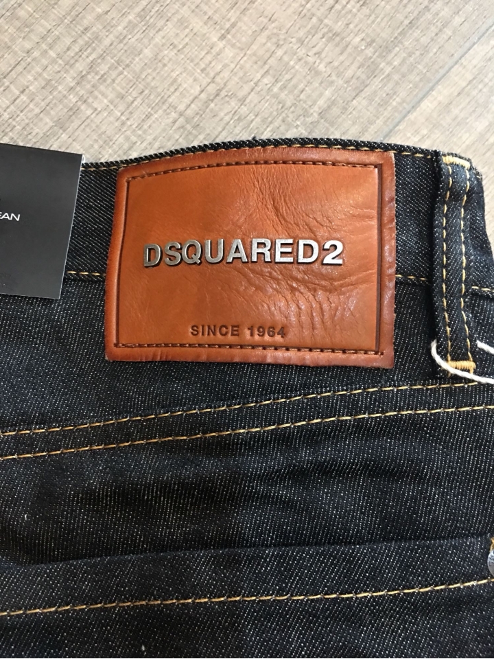 「開箱」Dsquared2黑標丹寧褲及英國國旗側背包