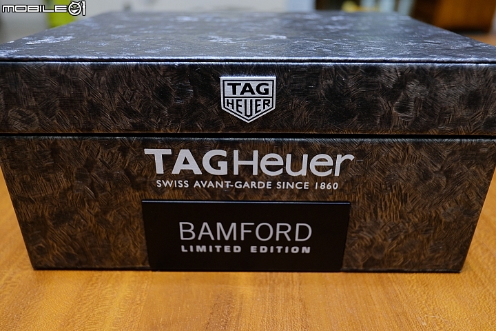 點我看大圖 【潮流 X 經典】TAG Heuer X Bamford Monaco限量腕表開箱