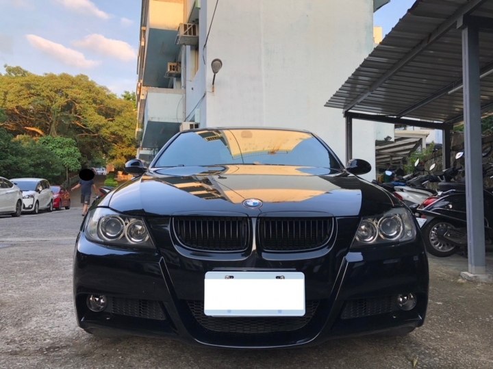 開老箱 - BMW 323I E90 十年二手車整理全紀錄