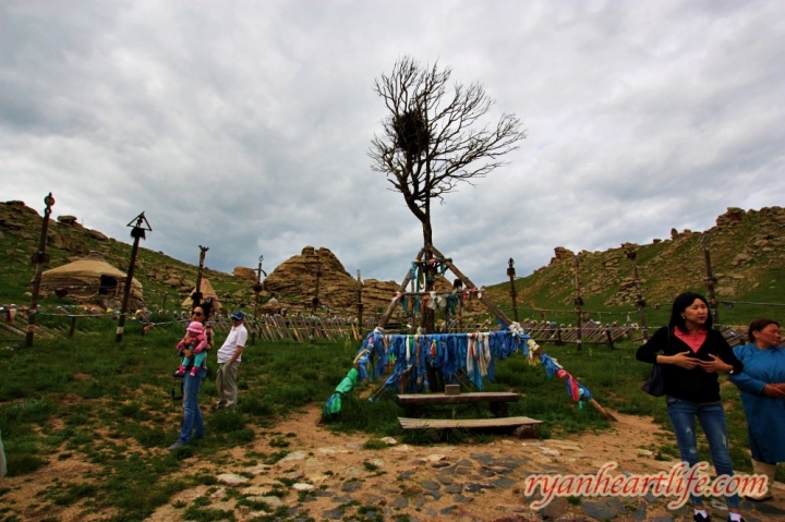 【外蒙古旅遊part1】世界最大的成吉思汗雕像、十三世紀蒙古風情園