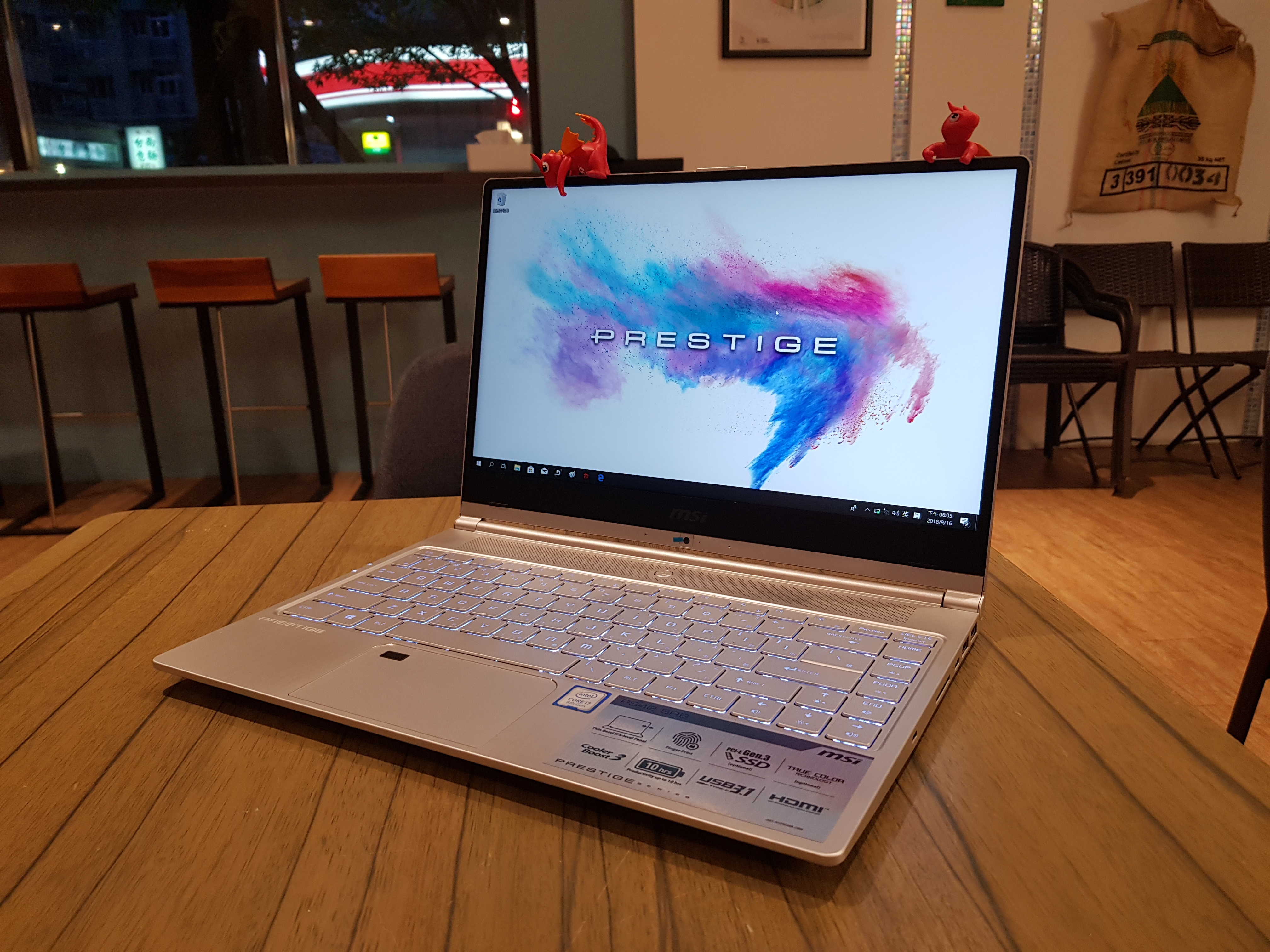 【小宅開箱】【閒聊】MSI PS42 輕薄型筆電，時尚金屬外皮下隱藏未知的性能！