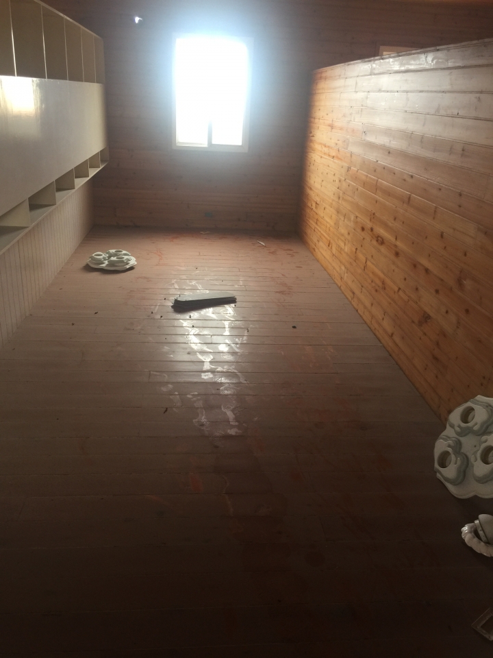 屋頂加蓋木屋拆除