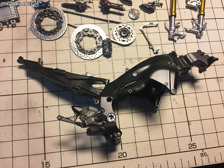 田宮 1/12 YAMAHA YZF-R1M 初代20周年紀念塗裝