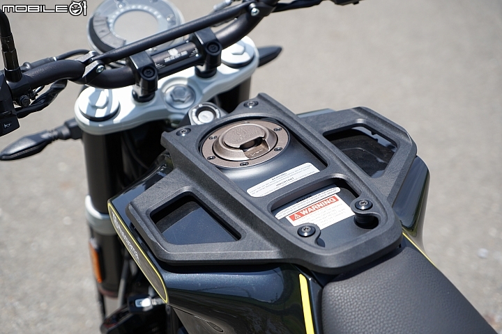 HUSQVARNA SVARTPILEN 401 百年車廠的前衛新作